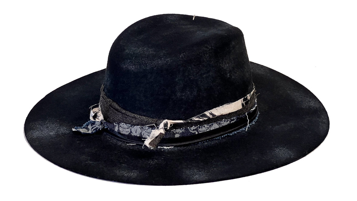 Nightfall – Handcrafted Wool Felt Hat